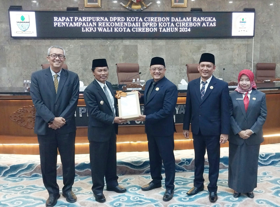 Rapat Paripurna Penyampaian Rekomendasi DPRD atas LKPJ Walikota Cirebon Tahun 2024
