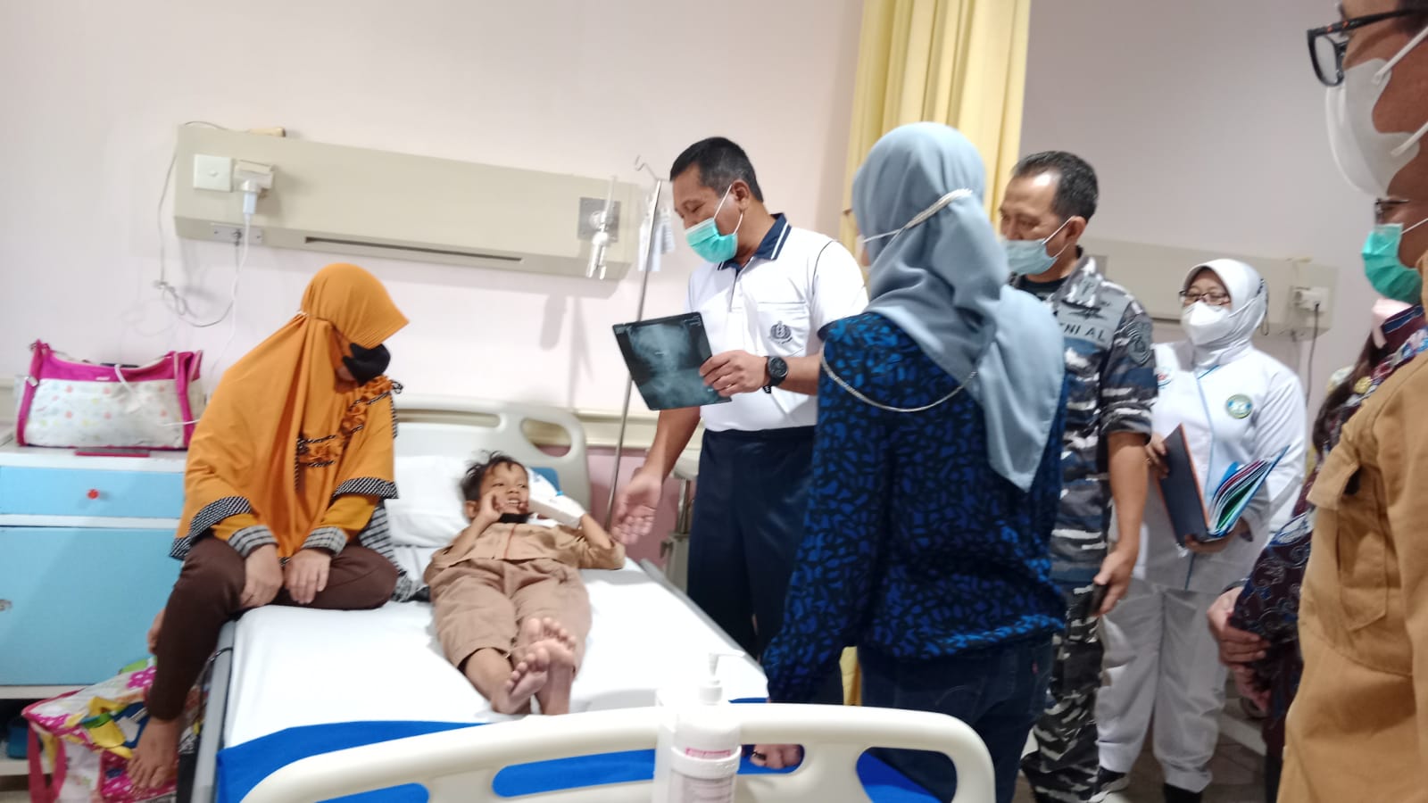Anak Telan Kunci Asal Indramayu Diselamatkan Tim Medis TNI AL