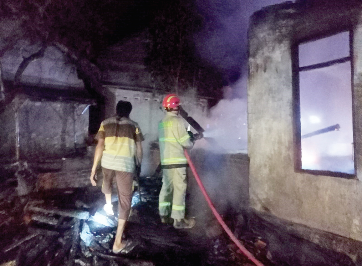 Kebakaran di Indramayu, Tiga Rumah Ludes Dilalap si Jago Merah