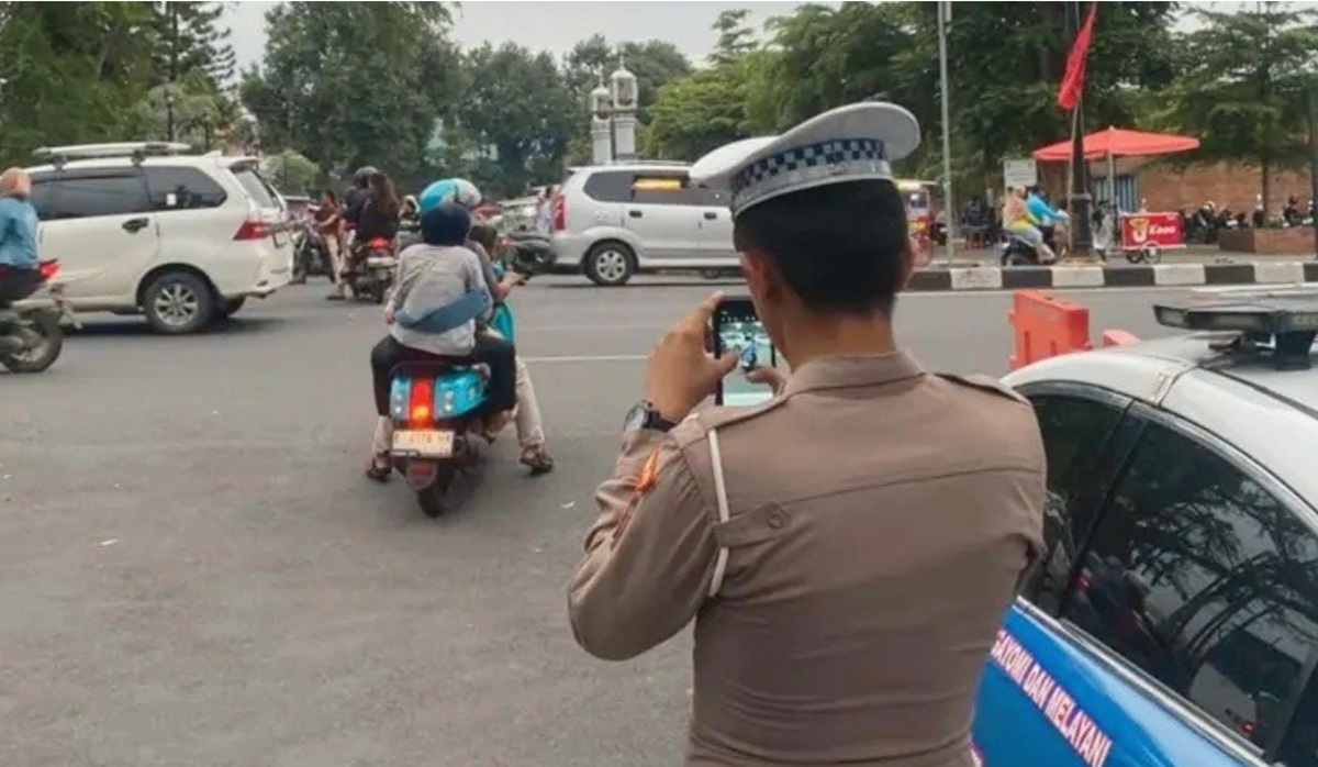 Satlantas Polres Majalengka Uji Coba E-TLE Mobile Handheld, Tilang Kini Tanpa Hentikan Pengendara