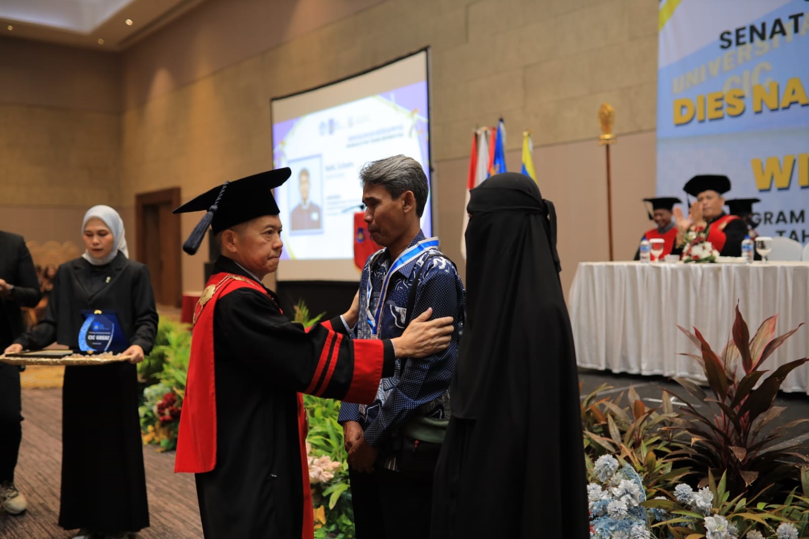 UCIC Gelar Wisuda dan Dies Natalis CIC Group