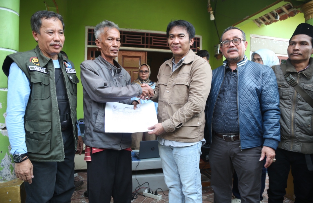 Bupati dan Wakil Bupati Cirebon Mudun Bareng ke Tawangsari, Serap Aspirasi Rakyat