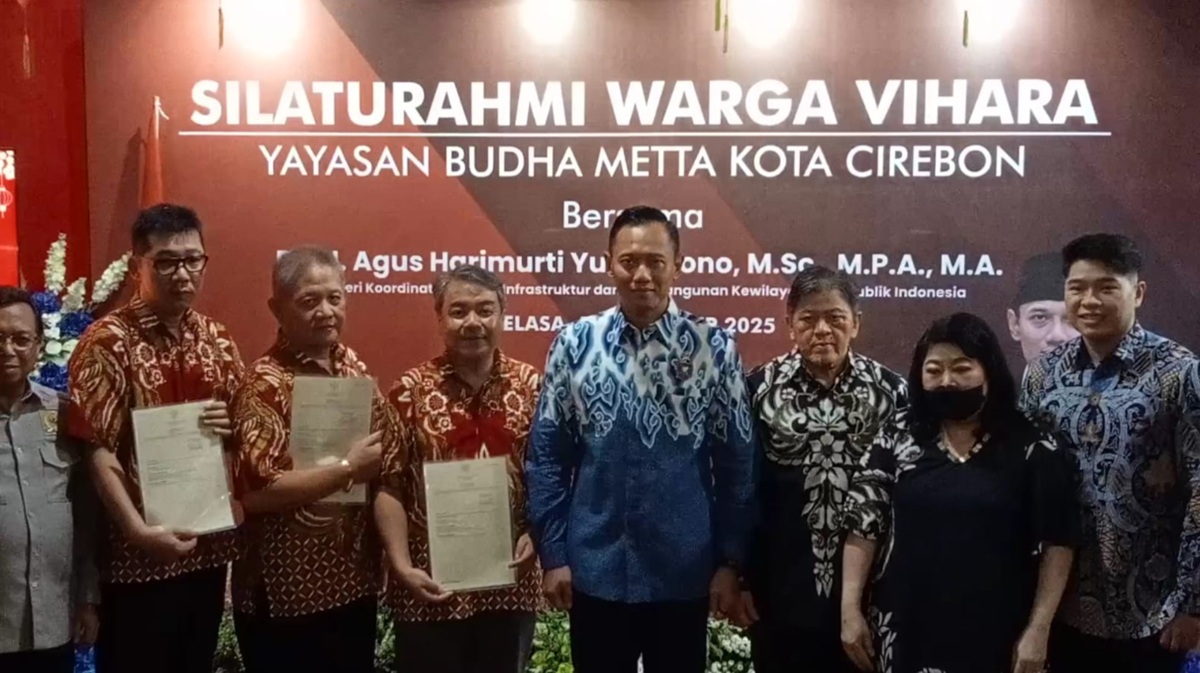 Vihara Tertua di Cirebon Resmi Bersertifikat, AHY Tegaskan Komitmen Negara Jaga Toleransi