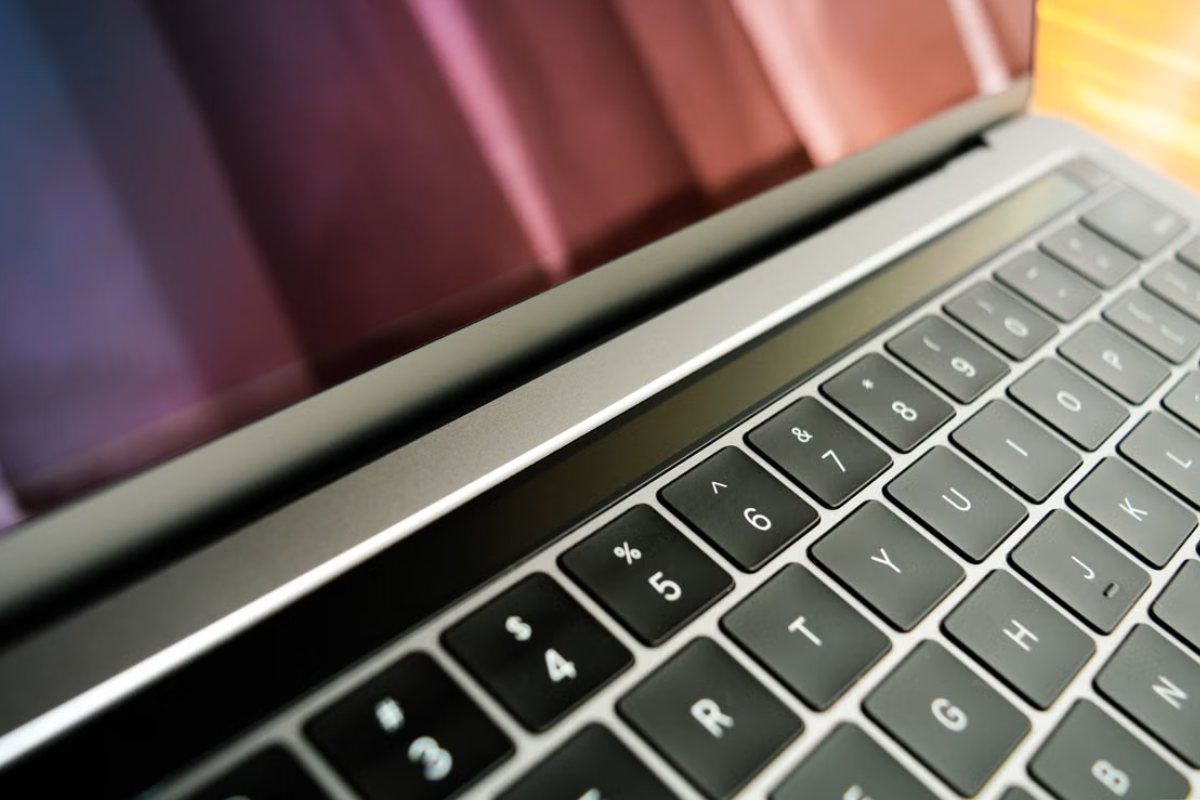 Tergiur Laptop China Spek Dewa Harga Murah? Jangan Abaikan 4 Hal Ini