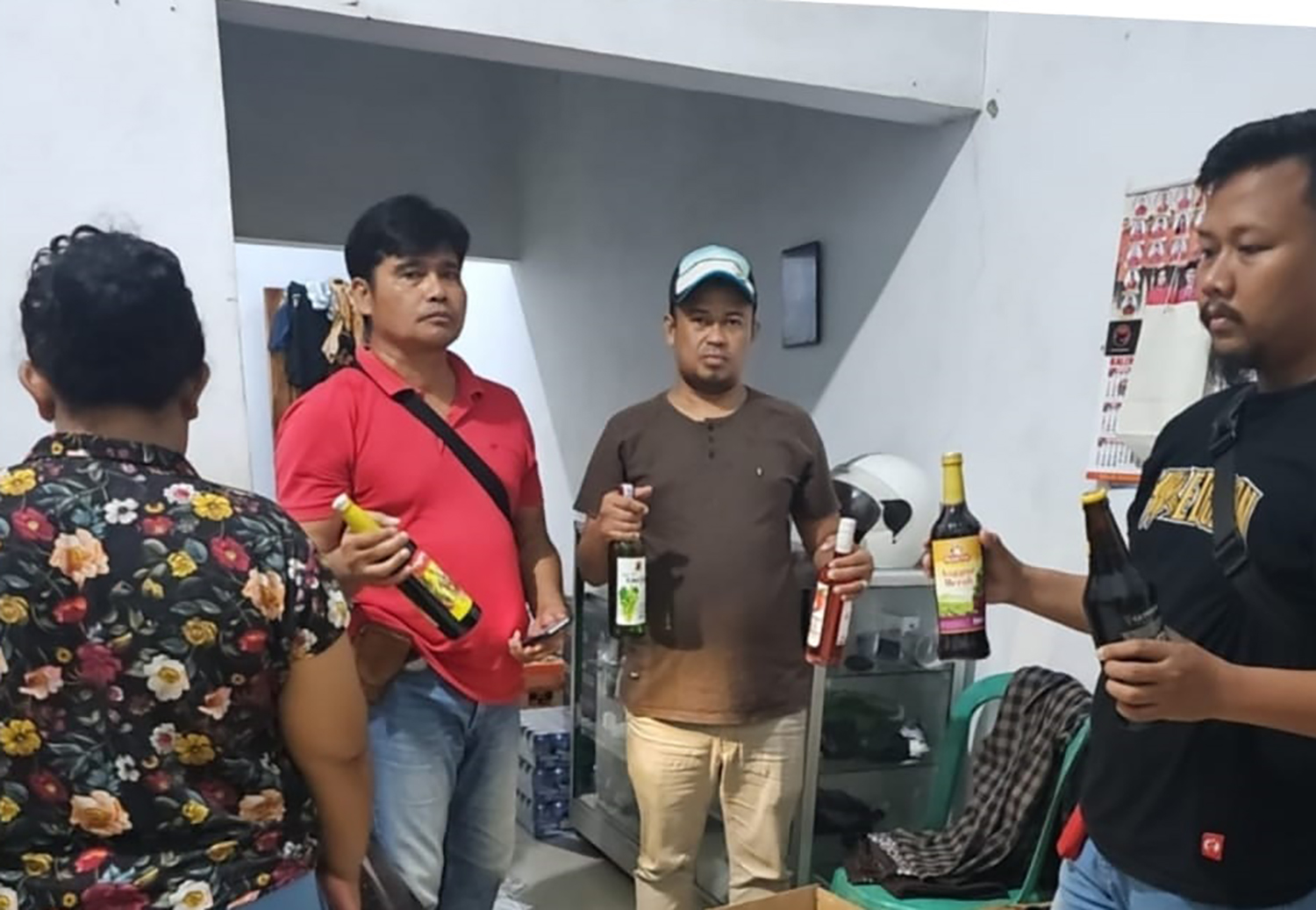 Kembali! Polresta Cirebon Sita 115 Botol Miras Hasil Razia Pekat