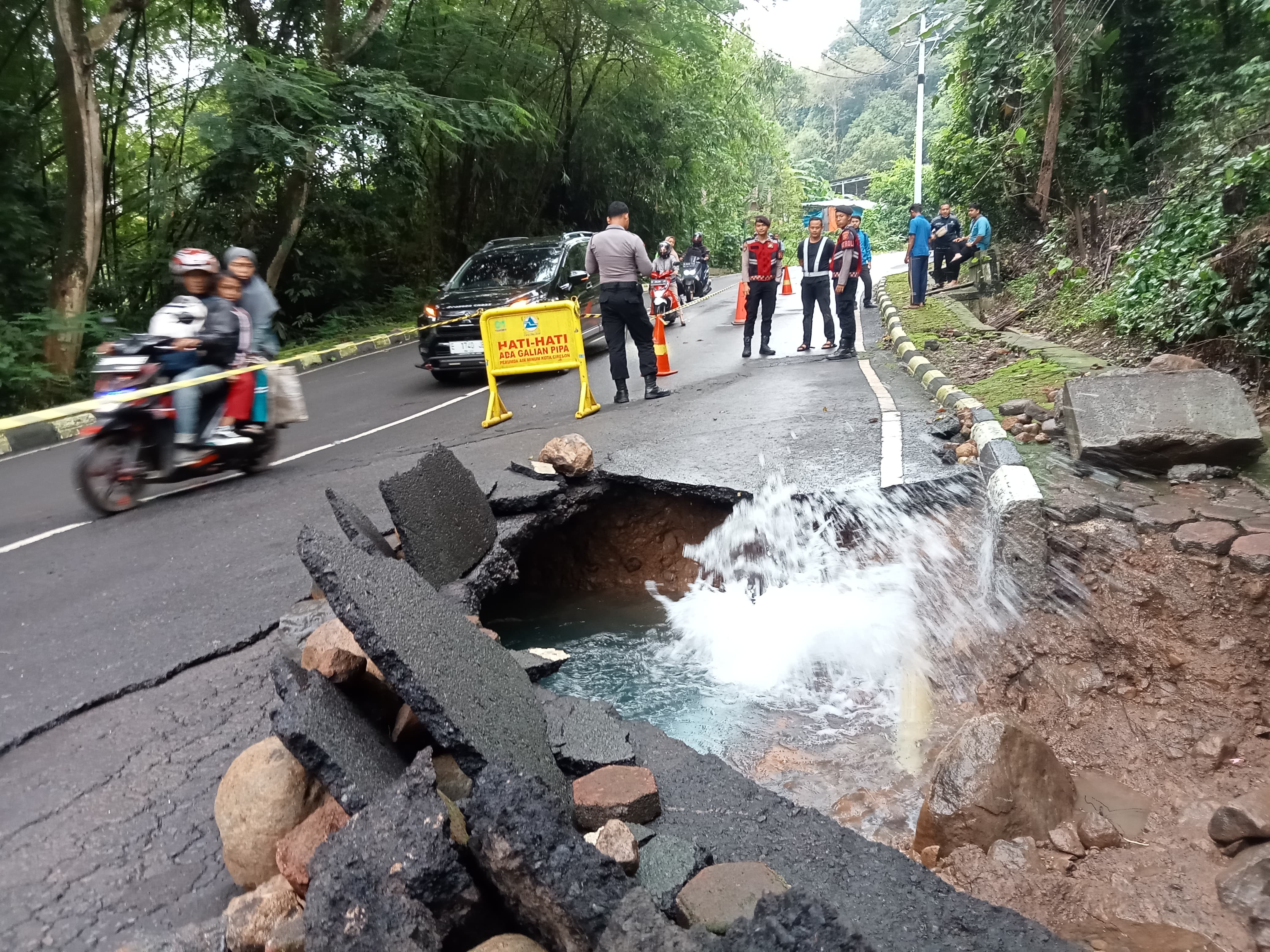 Update! Perbaikan Pipa Bocor PDAM Kota Cirebon Memakan Waktu 1 Hari