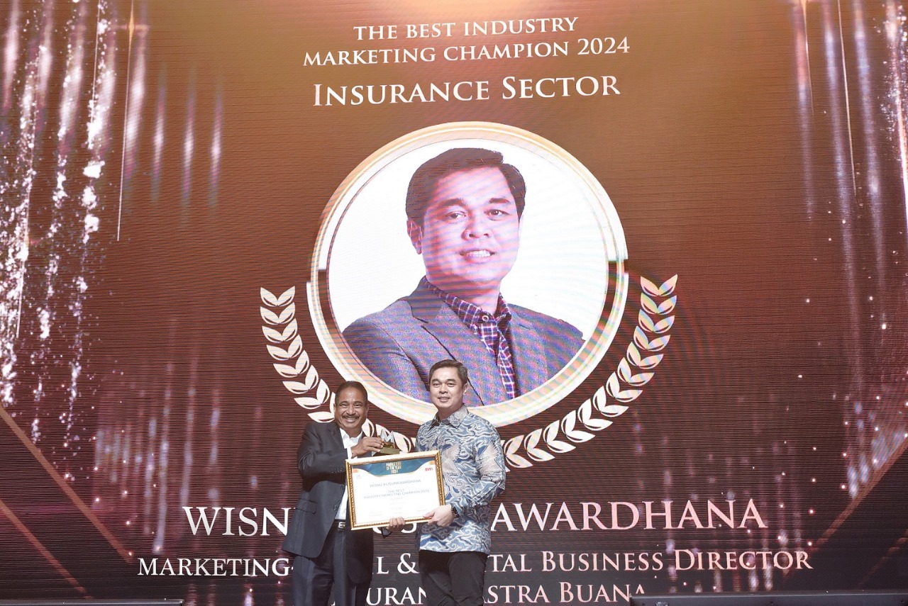 Asuransi Astra Raih Penghargaan Marketeer of The Year 2024