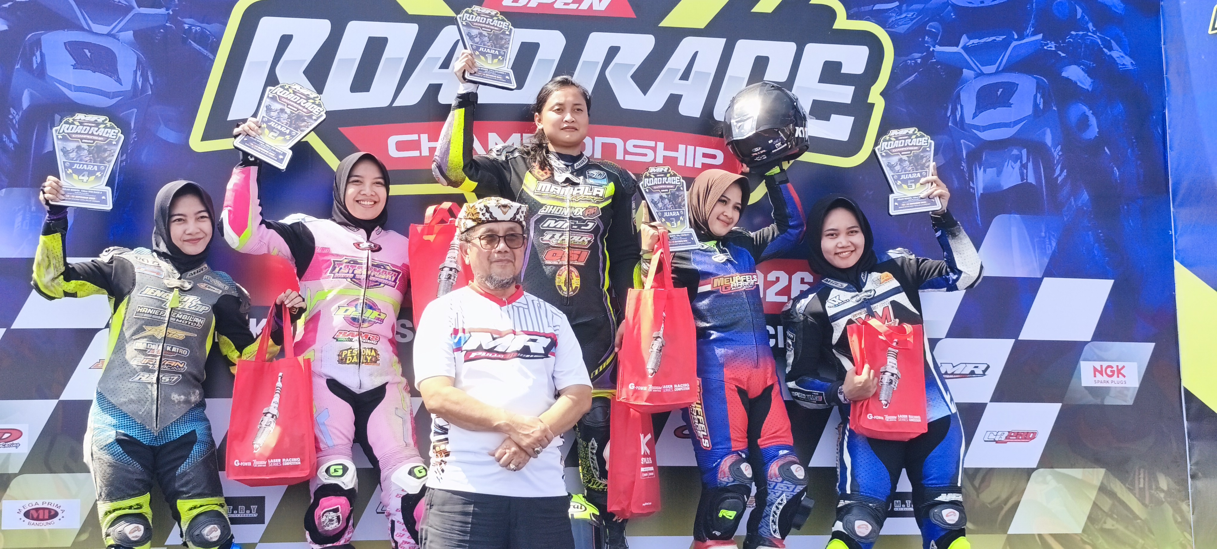 Road Race Kembali Menggelegar di Cirebon, Bupati Imron Kagum Lihat Pembalap Perempuan dan Rider 12 Tahun