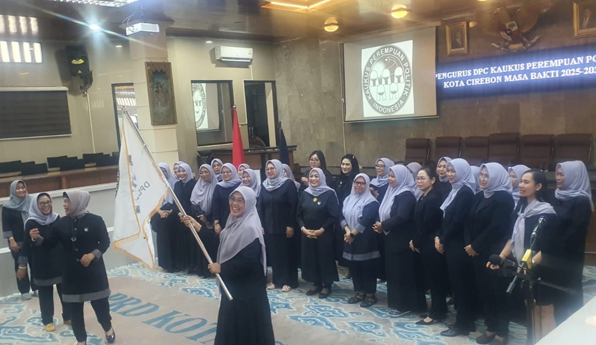 Pengurus DPC KPPI Kota Cirebon Dilantik, Cicih: Siap Memperjuangkan Kepentingan Rakyat