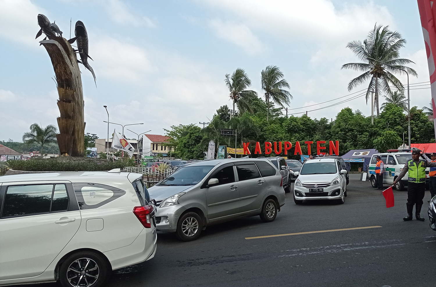 Lebih Cepat dari Jalan Tol Kuningan, KDM Bangun Jalan Penghubung Subang-Kuningan
