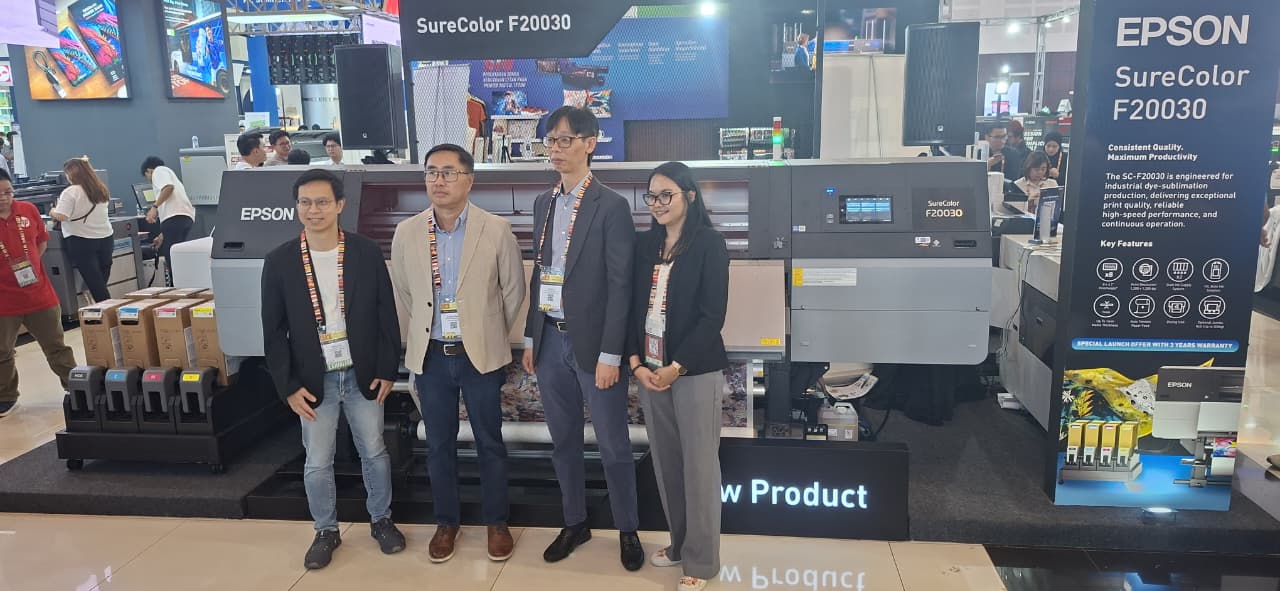 Epson Perkuat Dominasi di Industri Tekstil Digital Lewat Printer Dye-Sublimation Generasi Terbaru SC-F20030