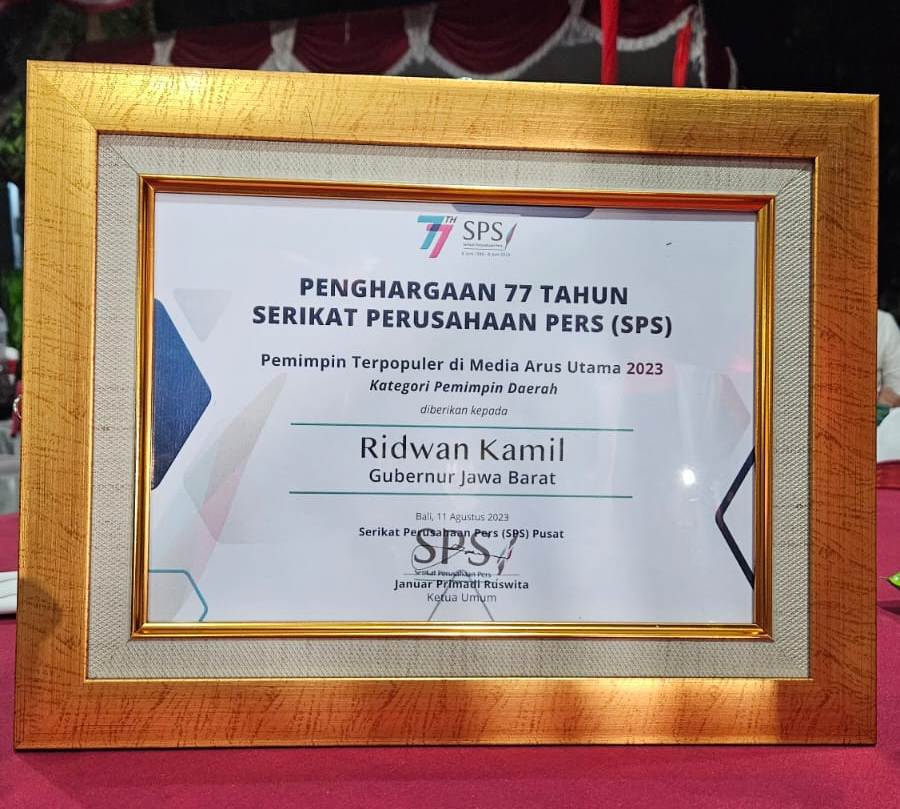 Serikat Perusahaan Pers Beri Ridwan Kamil Penghargaan Sebagai Pemimpin Terpopuler di Media Mainstream