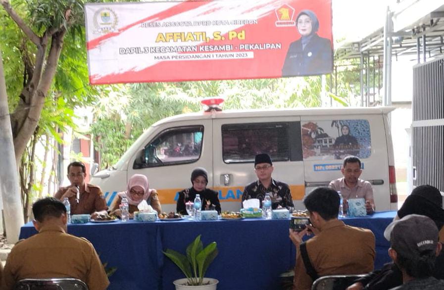 Gelar Reses, Hj Affiati Tampung Aspirasi Masyarakat Soal Jalan Rusak di Kota Cirebon