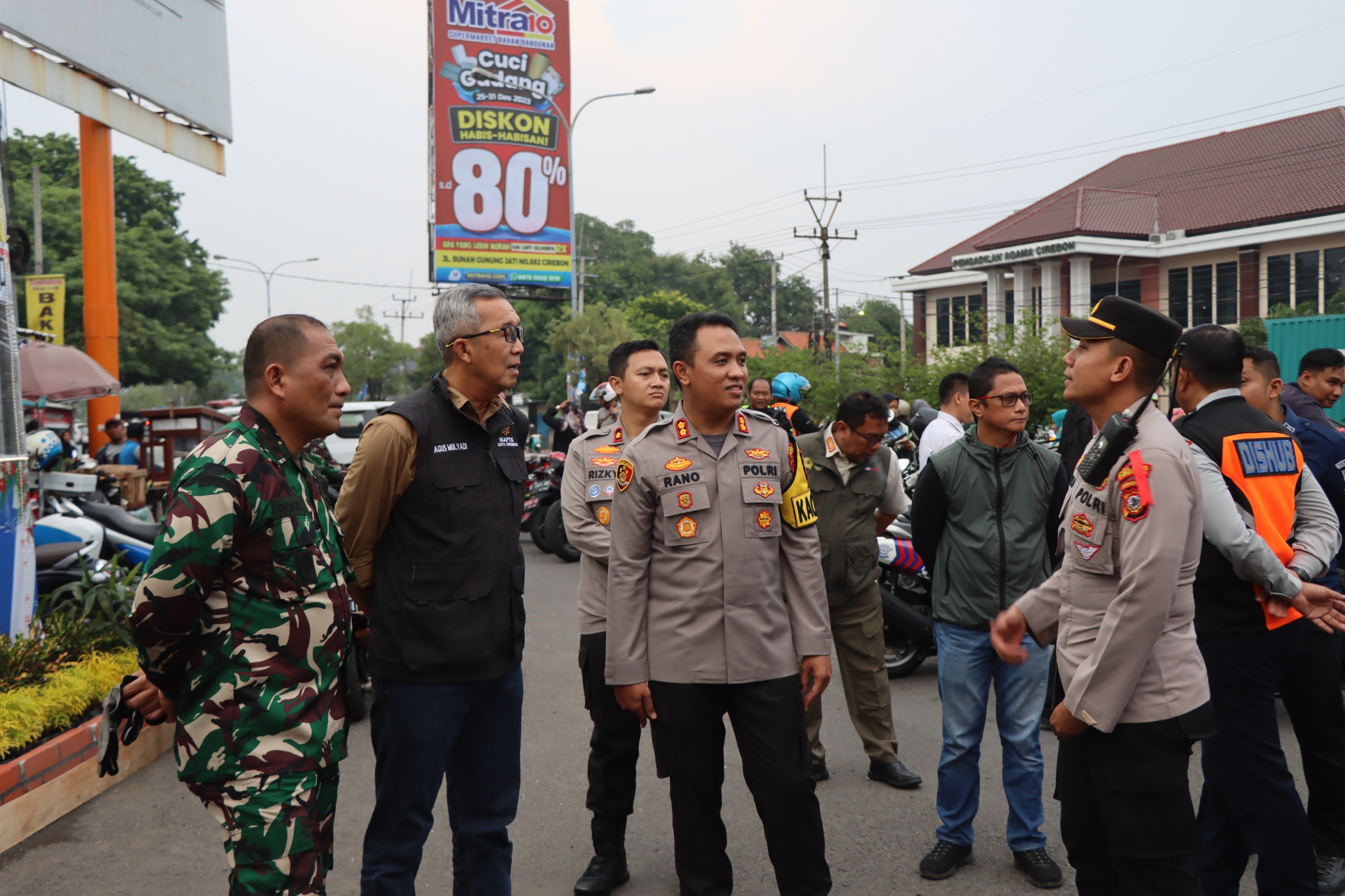 Cek Pos Operasi Lilin Lodaya 2023, Pj Walikota: Kota Cirebon Aman dan Tertib