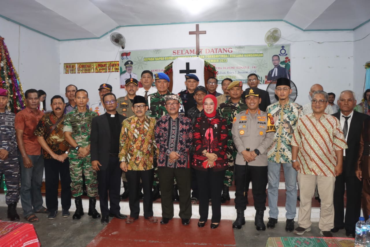 Umat Nasrani Rayakan Natal, Kapolresta Cirebon dan Forkopimda Monitoring di Sejumlah Gereja