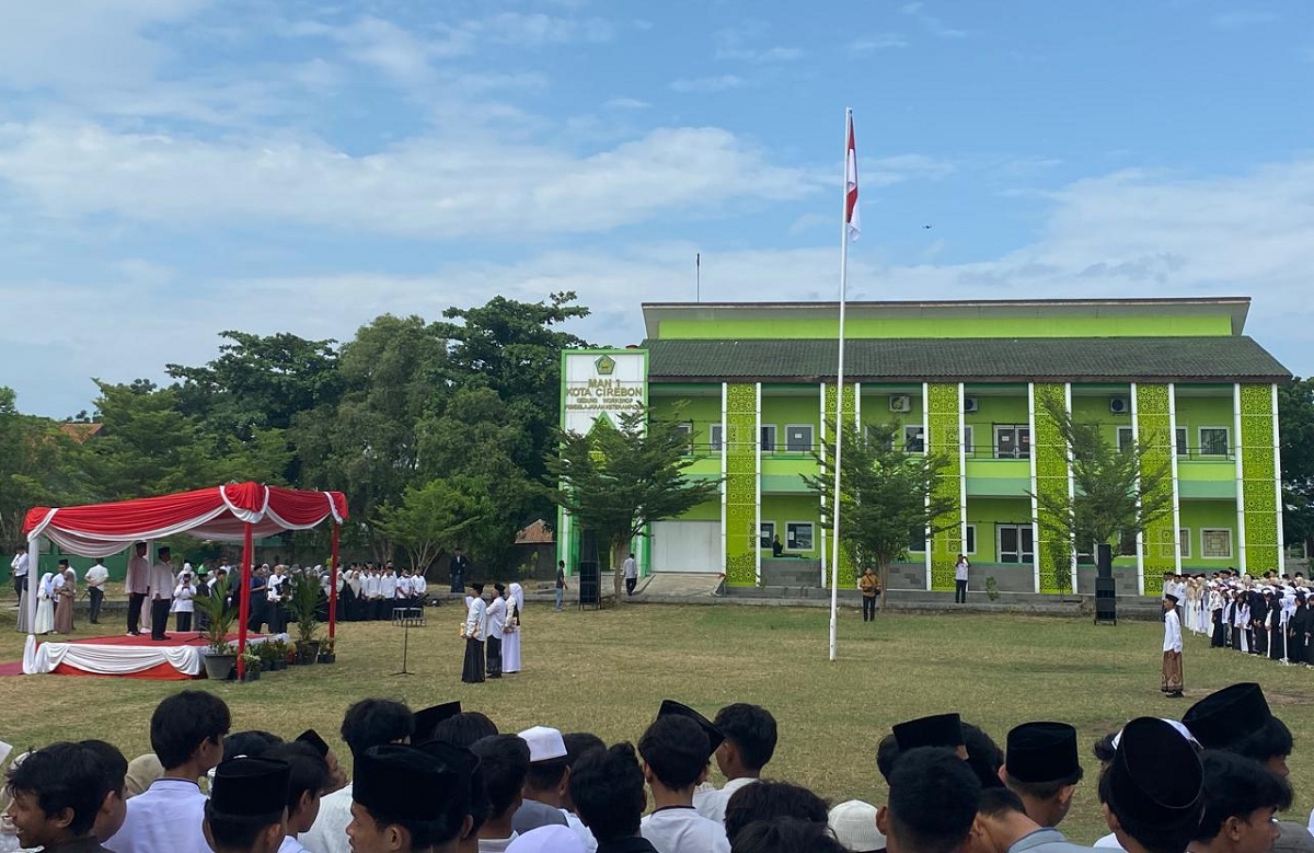 Pesan Walikota Cirebon di Hari Santri Nasional: Kawal Indonesia Menuju Peradaban Dunia yang Damai