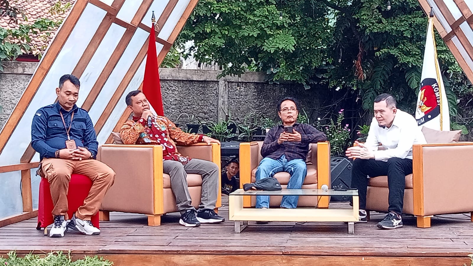 Sosialisasi Tahapan Pilkada 2024,  Pj Wali Kota Cirebon Tekankan Peran Media dan Pendidikan Pemilih