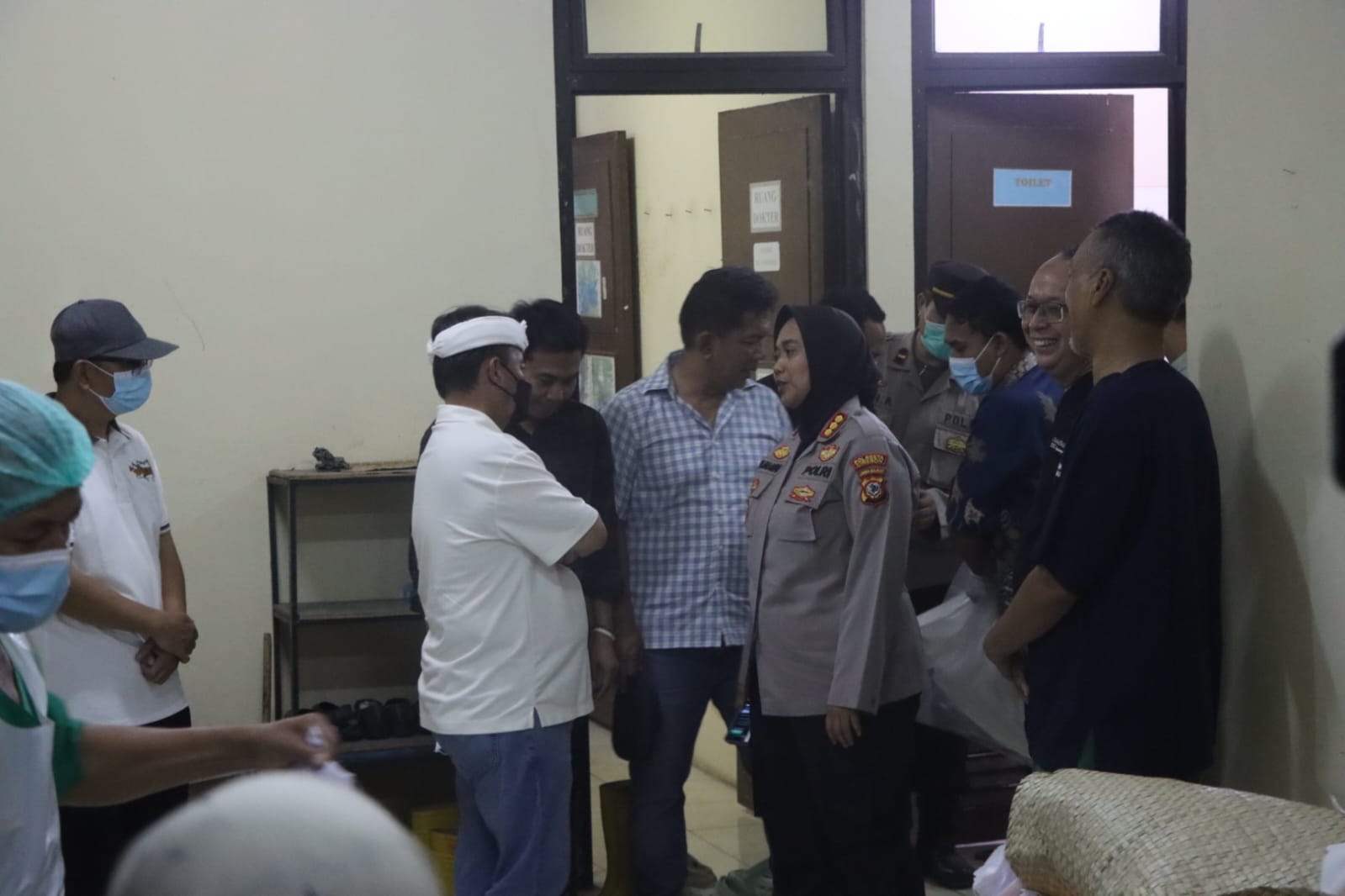 Polresta Cirebon Lakukan Identifikasi Sejumlah Korban usai Bantu Evakuasi Korban Longsor di Gunung Kuda