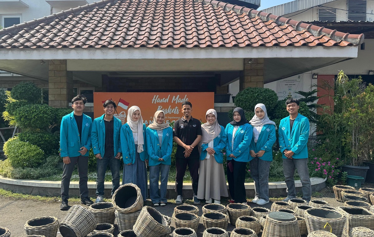 Mahasiswa FEB UGJ Observasi di PT Handmade Baskets: Harmoni Kebutuhan Dasar dan Aktualisasi Diri