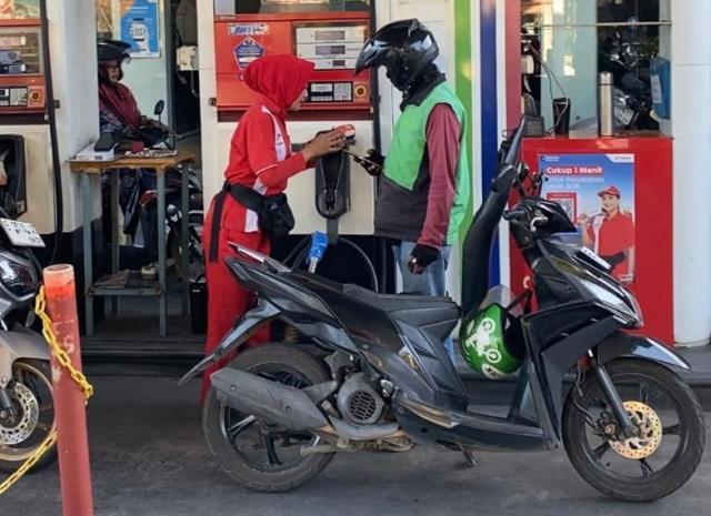 SPBU 157 Cirebon Berbagi di Bulan Muharram, Pertamax 2 Liter Dijual Seharga Pertalite