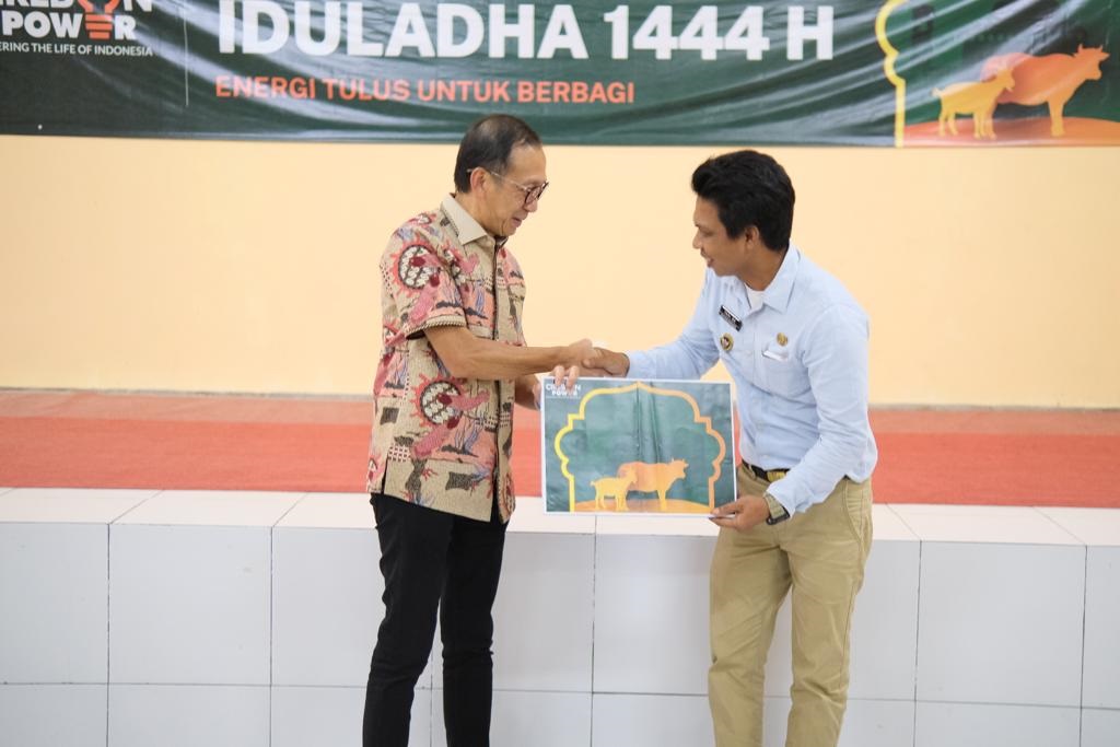 Jelang Idul Adha, Cirebon Power Distribusikan 58 Hewan Kurban untuk Warga Sekitar