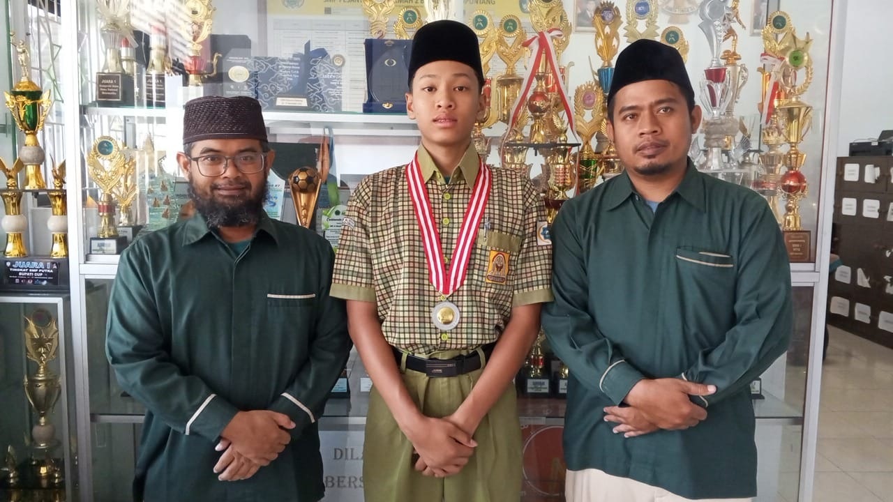 Santri Al Hikmah Raih Emas Kejuaraan Tapak Suci