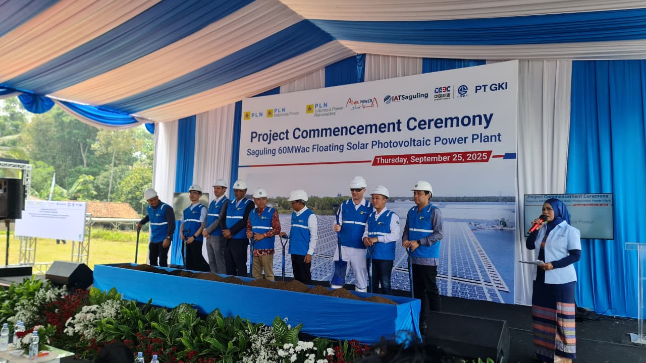 Groundbreaking PLTS Terapung Saguling, Dorong Transisi Energi Bersih di Jawa Barat