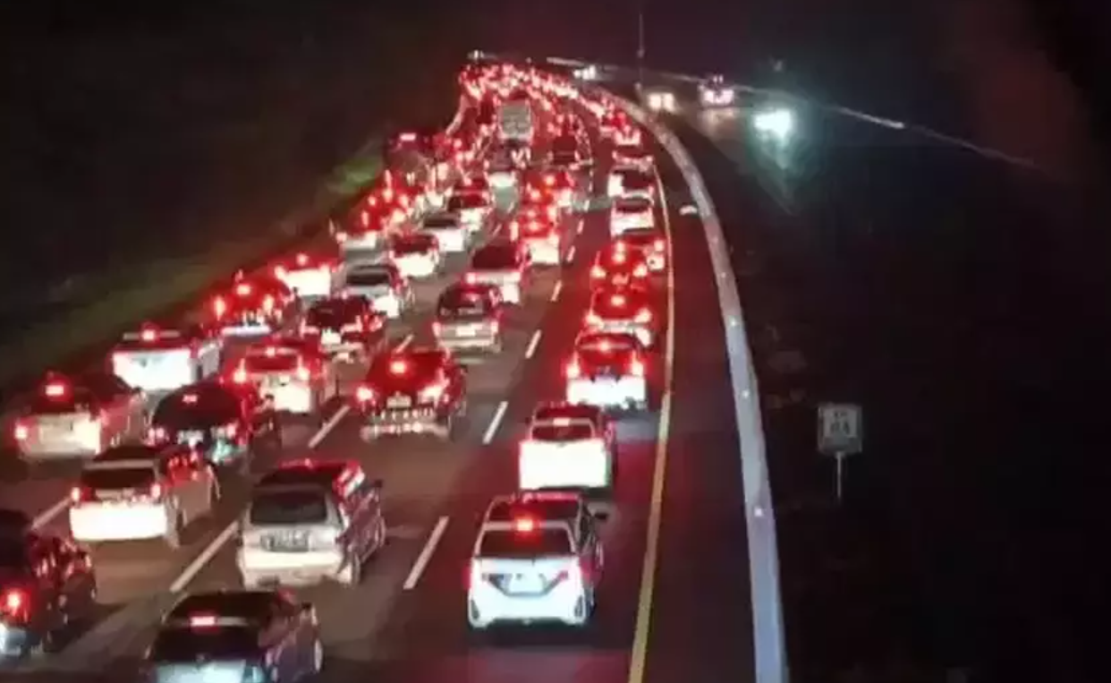 Di luar Dugaan, Tol Cipali Macet di Hari Pertama Lebaran Idul Fitri, Ini Dia penyebabnya