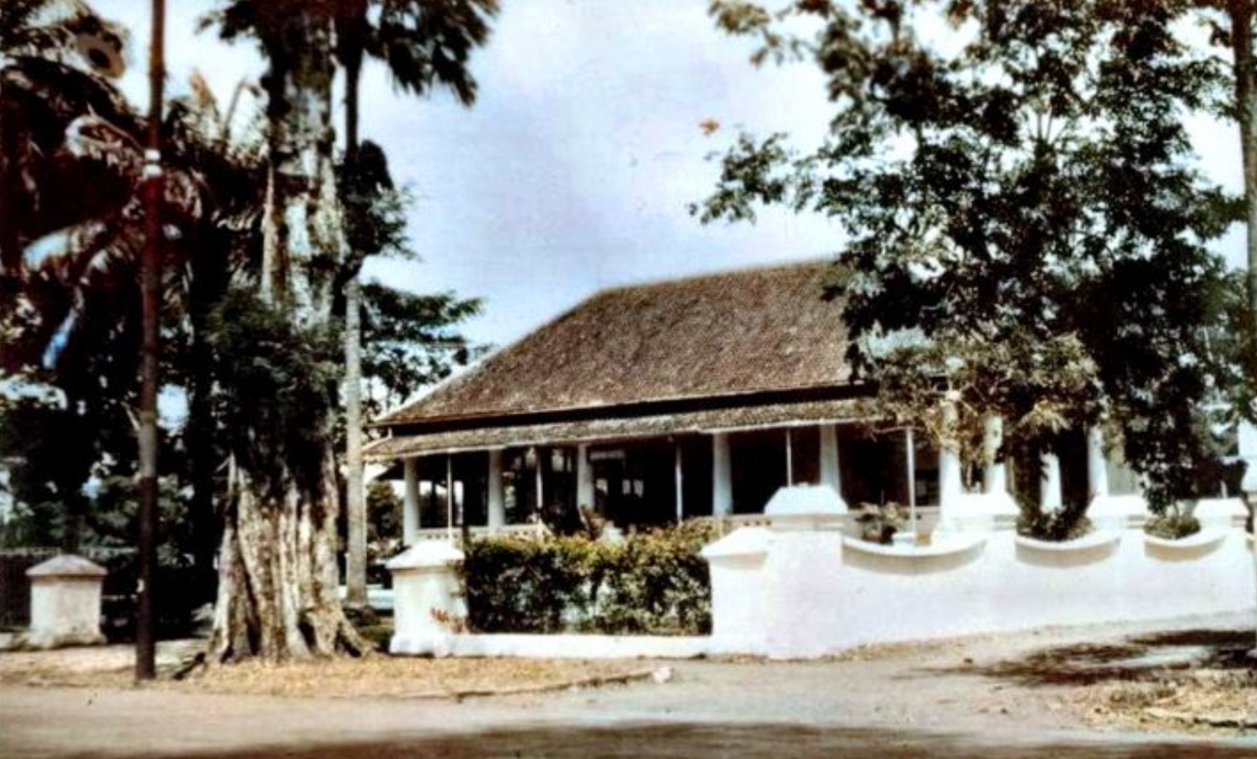 Sejarah Hotel Ribberink Cirebon yang Dulu Pakai Nama Ratu Belanda, Kini Jadi Lahan Parkir