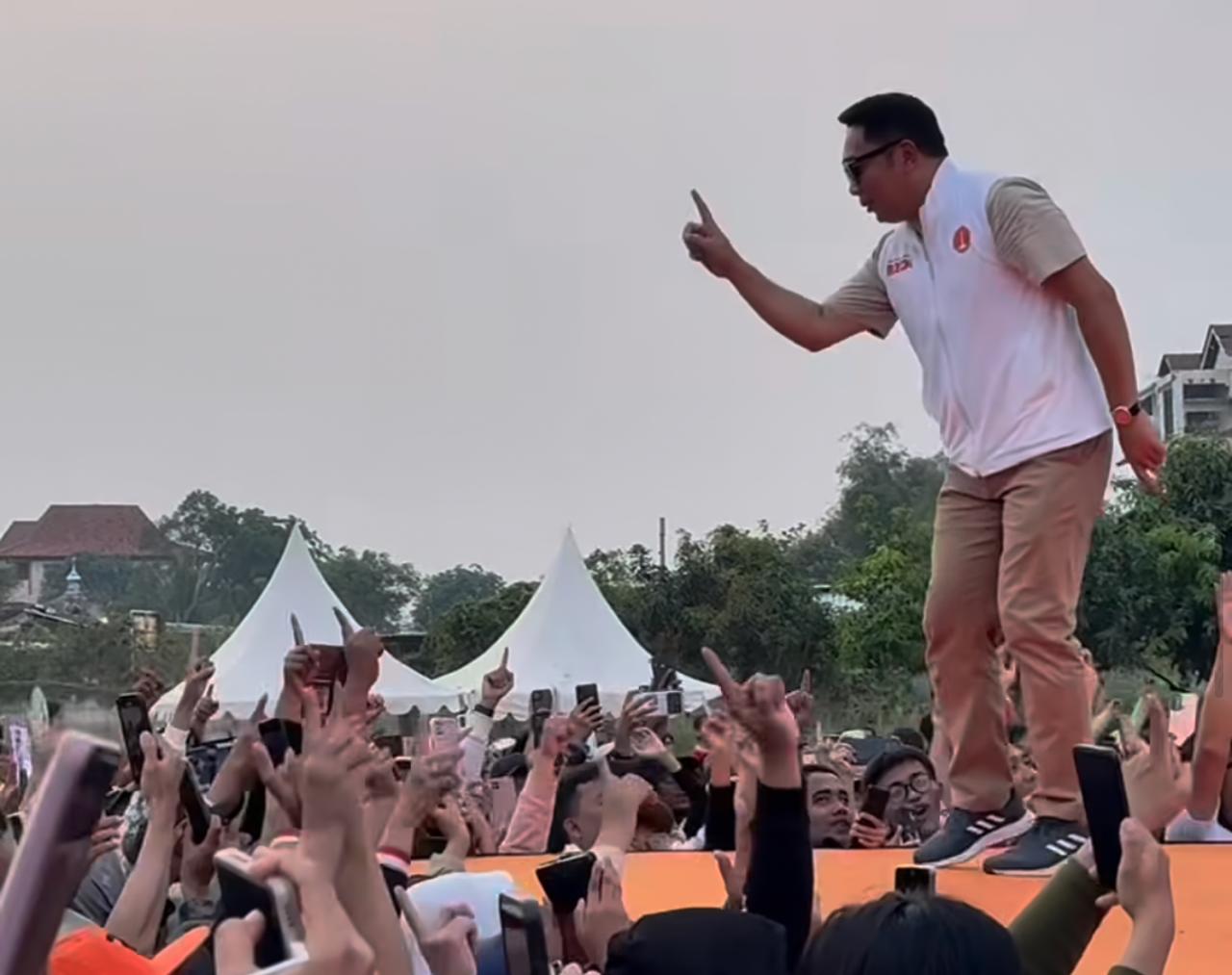 Ada Pengaruh Probowo dan Jokowi, Ridwan Kamil Menang 1 Putaran di Pilgub Jakarta