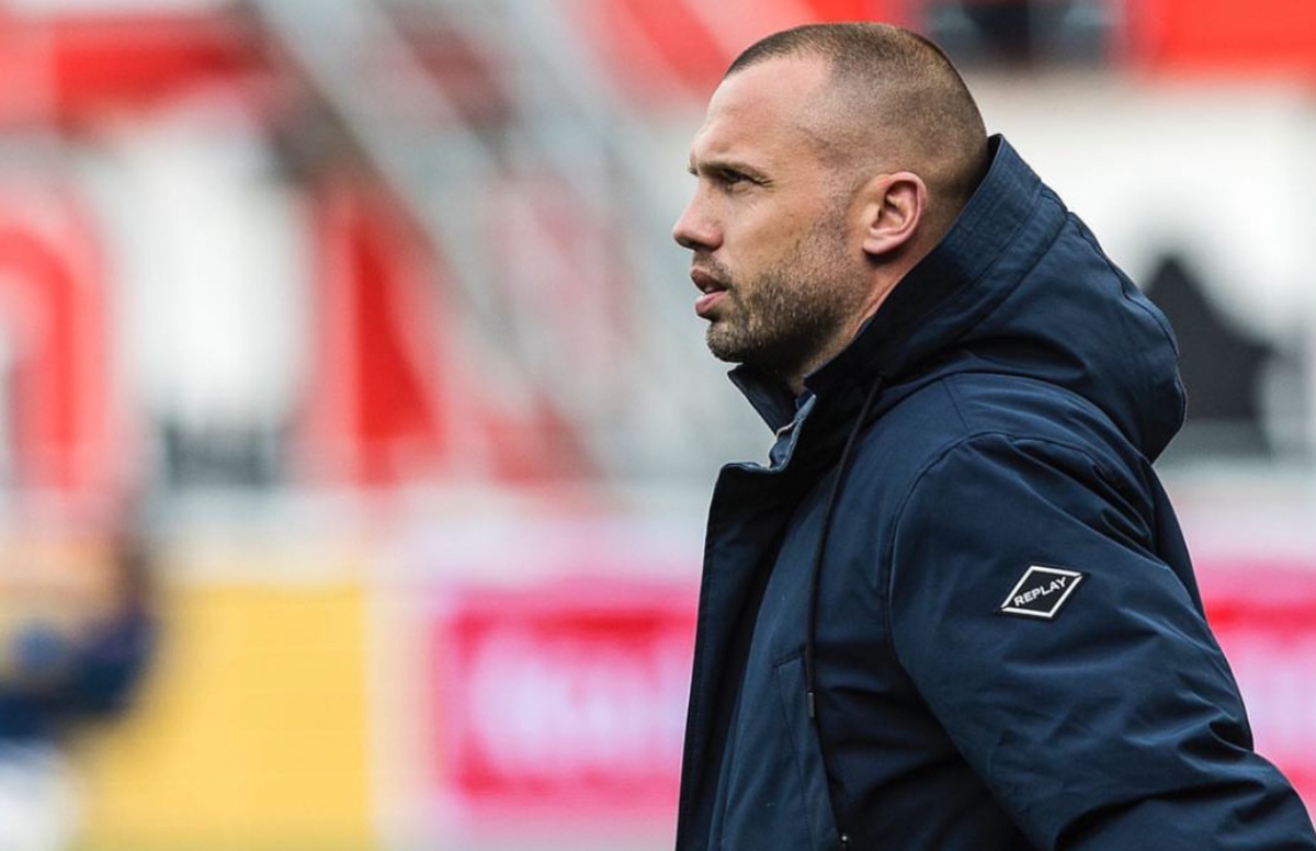 Alasan John Heitinga Tolak Tawaran PSSI Latih Timnas Indonesia, Van Bronckhorst Kandidat Utama?