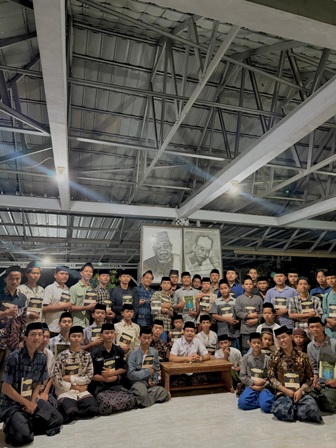 Satu Meja, Tiga Doa: Refleksi di  Tengah Simfoni Kalender 2026