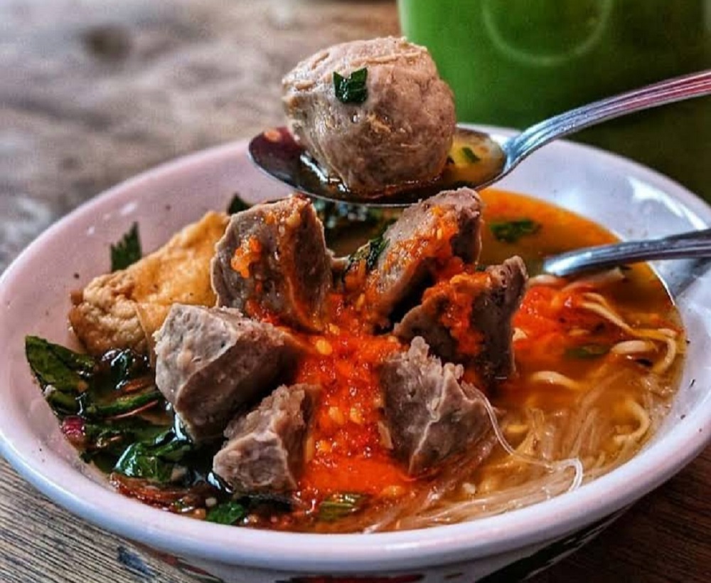 10 Bakso Enak di Kuningan yang Kelezatannya Bikin Ketagihan