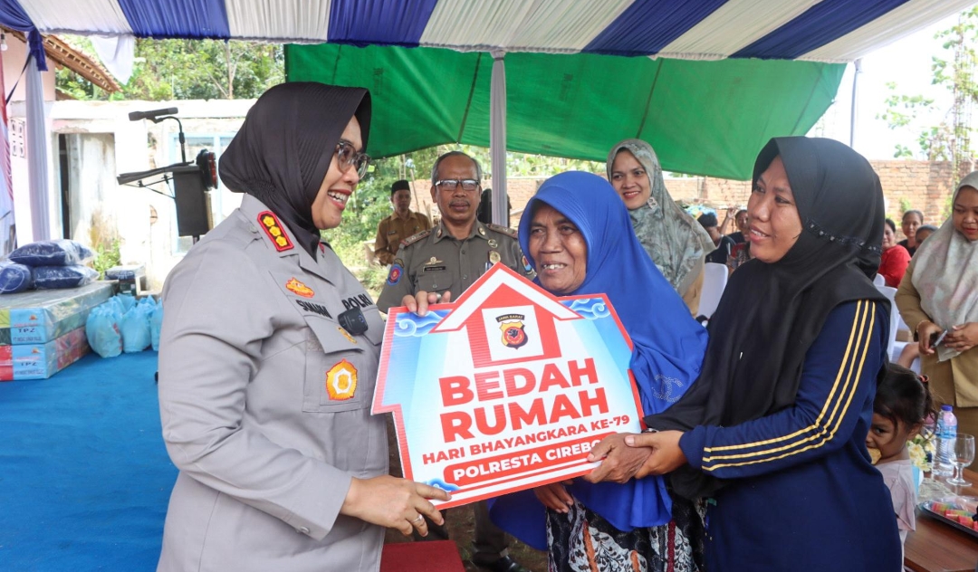 Membangun Harapan Baru, Polresta Cirebon Lakukan Bedah Rumah 