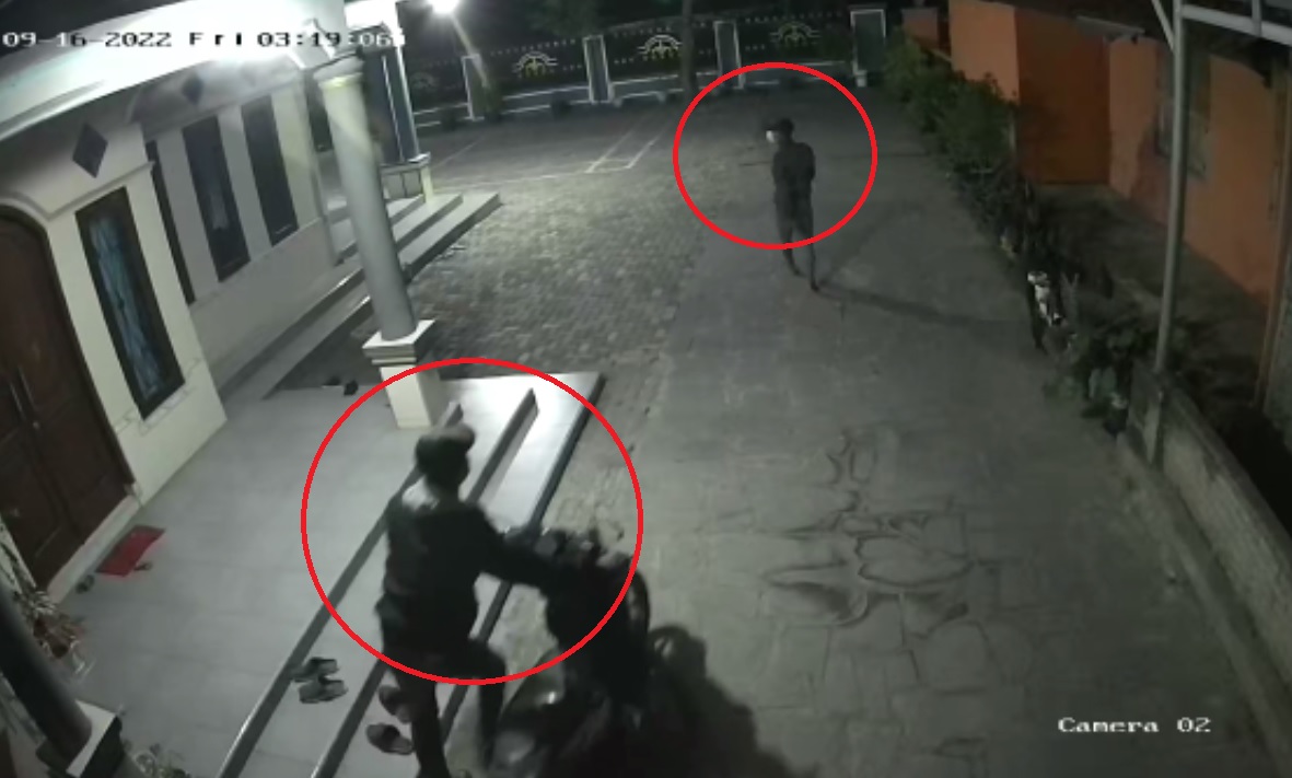 Pencurian Terekam CCTV di Depok Cirebon, Hanya 50 Detik, Honda Beat Dibawa Kabur