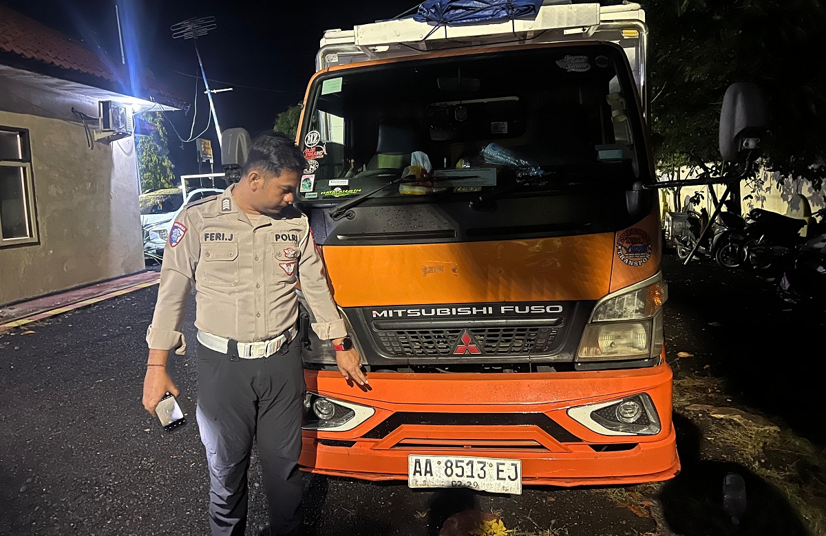 Pelajar Meninggal Dunia Tabrakan di Jalur Pantura, Pangenan Kabupaten Cirebon 