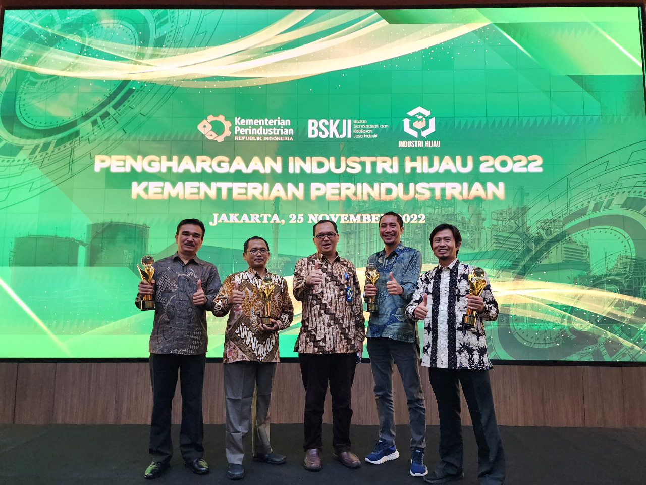 Komitmen Keberlanjutan SBI Bawa Empat Pabrik Semen Raih Penghargaan Industri Hijau