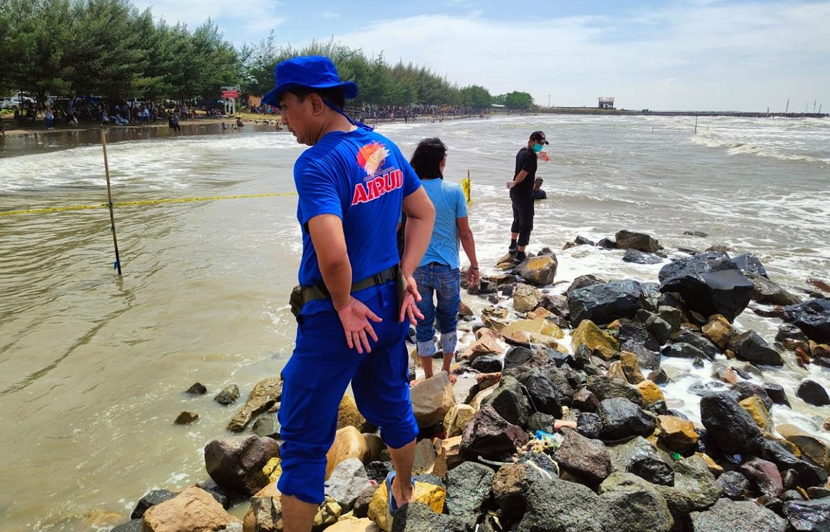 1 Meninggal Dunia, Tenggelam di Objek Wisata Pantai Cemara Indah Kabupaten Indramayu 