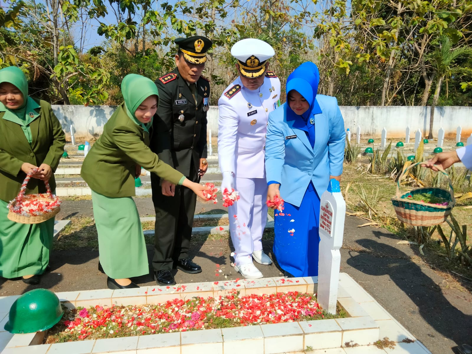 Ziarah Nasional HUT ke-78 TNI. Dandim: TNI Bersama Rakyat  Mendukung Kemajuan Indonesia
