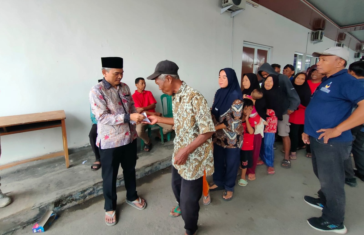 Paguyuban Cirebon Mandiri Berbagi Sembako dan Zakat, 1.200 Warga Terima Manfaat