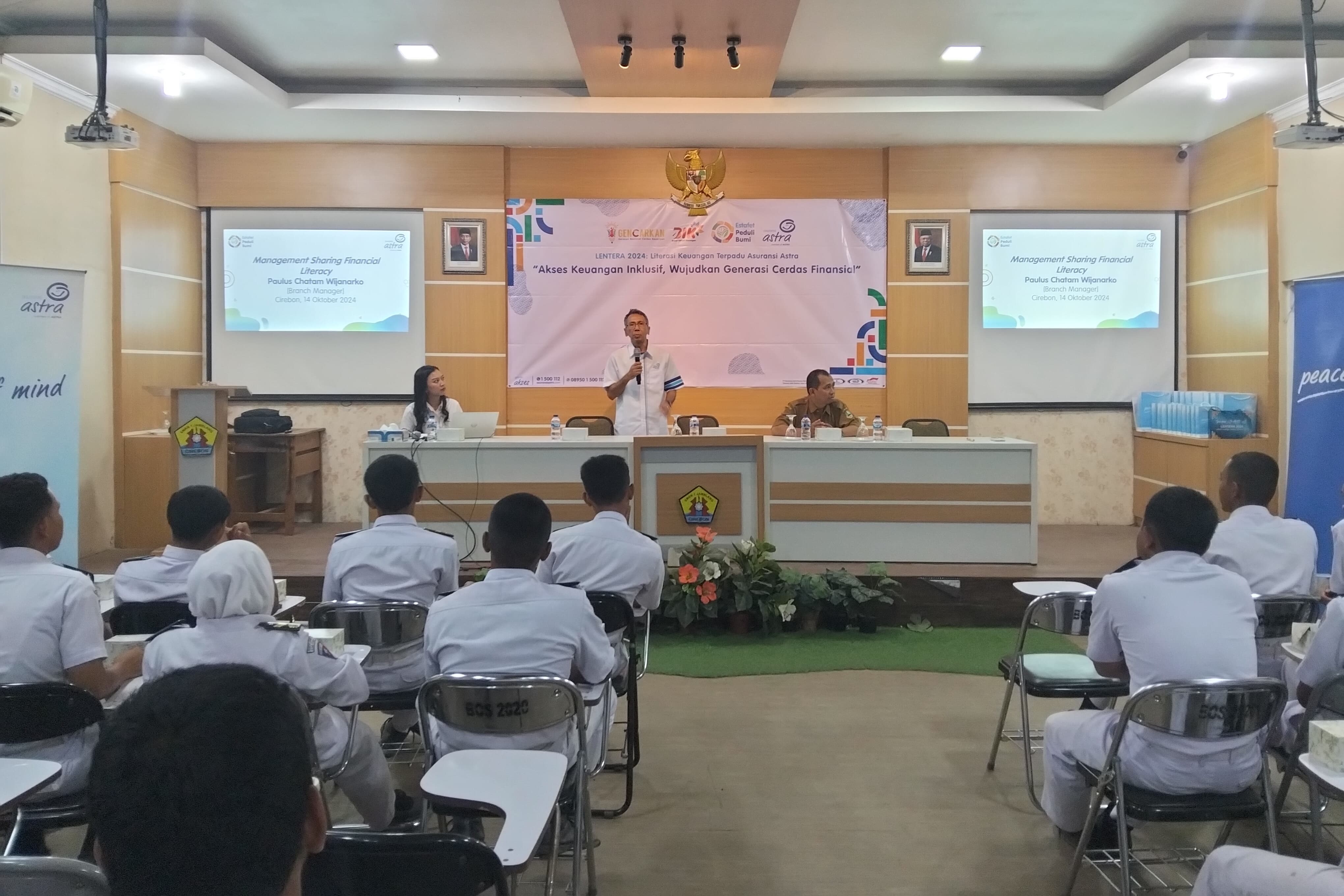 Asuransi Astra Cirebon Hadirkan Program LENTERA di SMsKN 1 Jamblang