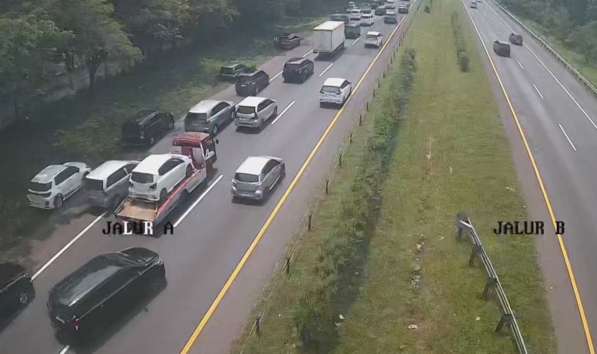 Arus Mudik Alami Perlambatan di Tol Cipali KM 129, Ini Penyebabnya
