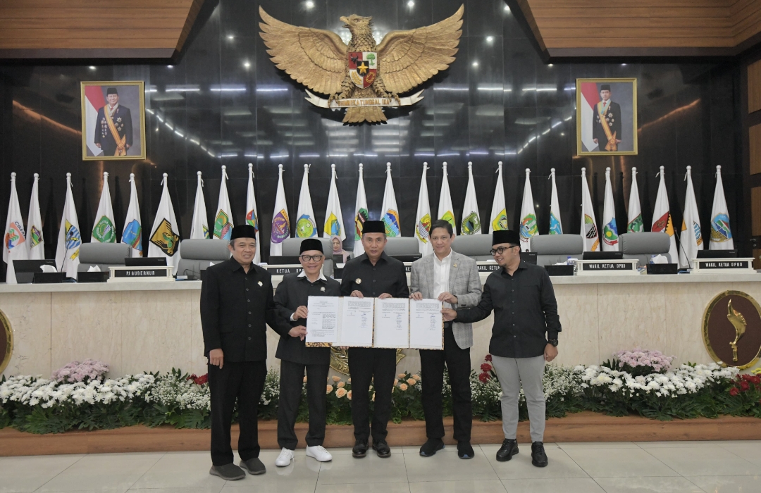 Pj Gubernur dan DPRD Provinsi Jabar Setujui Tiga Ranperda Menjadi Perda, Berikut Rinciannya