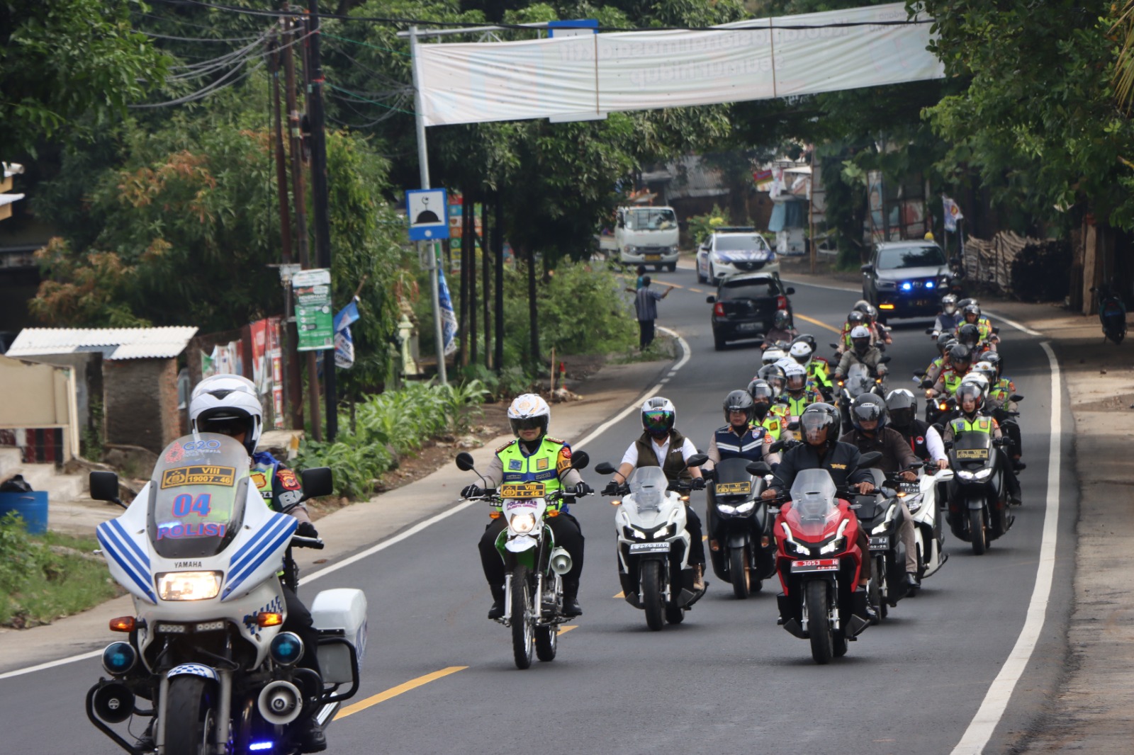 Gunakan Sepeda Motor, Kapolresta Cirebon dan Kajari Kabupaten Cirebon Gelar Patroli Sinergitas 