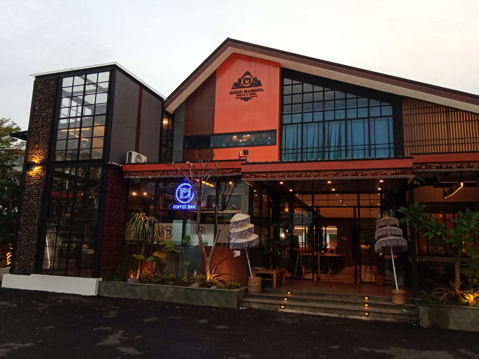 Sate Haji Sarung dan Grill Jadi Menu Baru Andalan Dusun Mahkota Resto, Segini Harganya