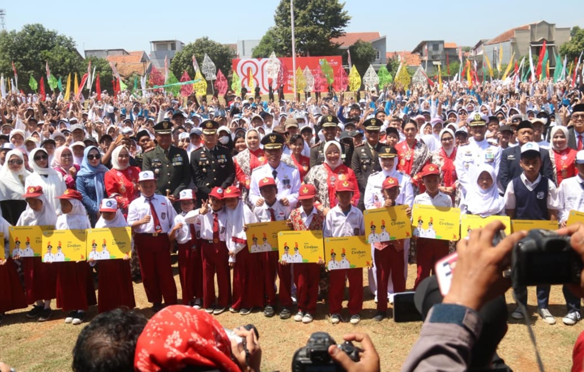 100 Siswa Terpilih Dapat Program KIPDA dari Pemkot Cirebon