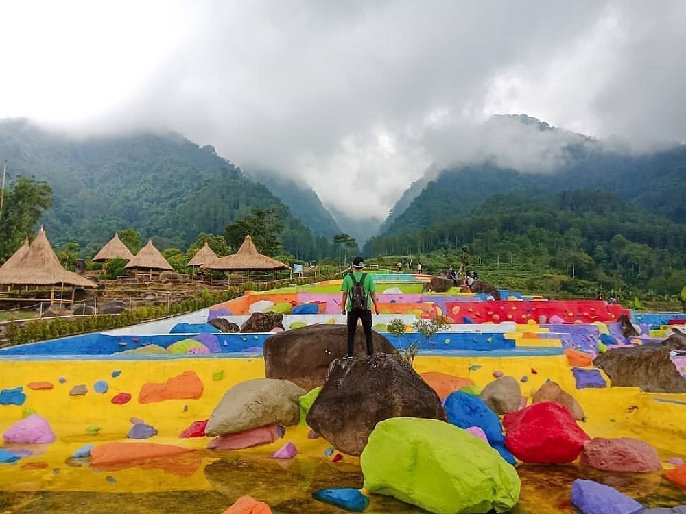  Bisa bikin kamu betah INI DIA! 3 Spot tempat wisata di kaki gunung Ciremai, Kuningan Jawa Barat