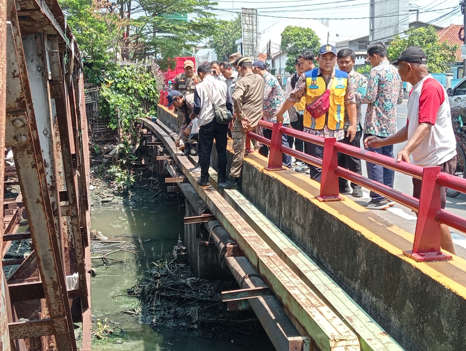 BBWS Cimancis Ambil Sampel Sedimen Sungai Sukalila Kota Cirebon, Buat Apa ya?