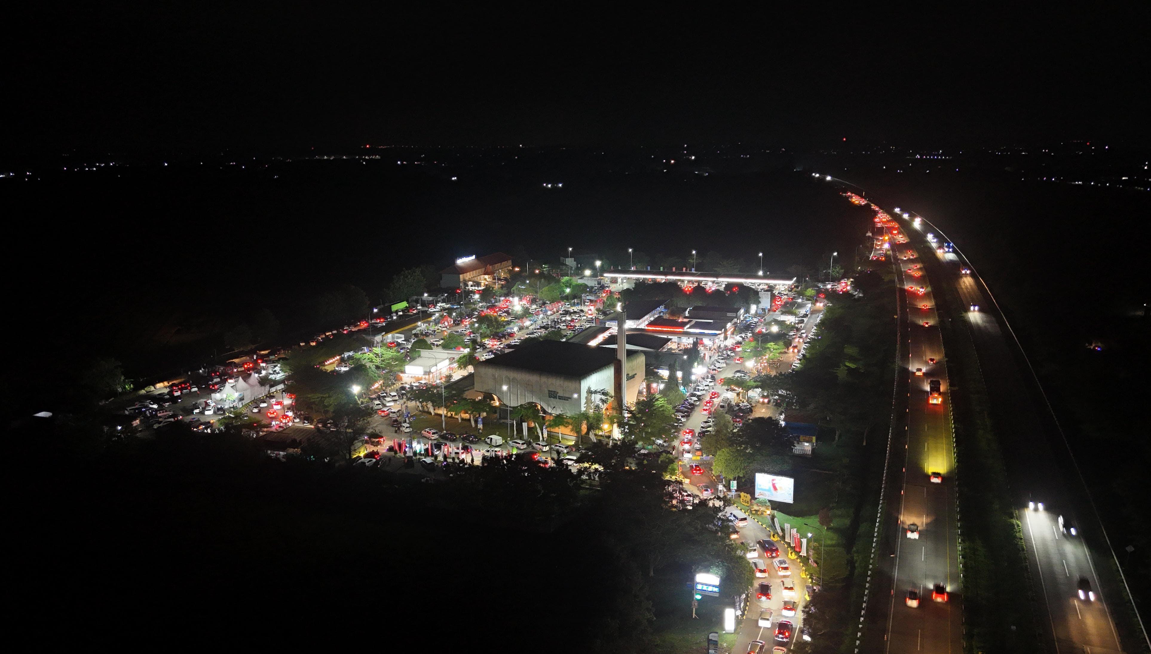 Arus Mudik Lebaran 2026 di Tol Cipali Melonjak 65,7 Persen, Arah Cirebon Padat Lancar