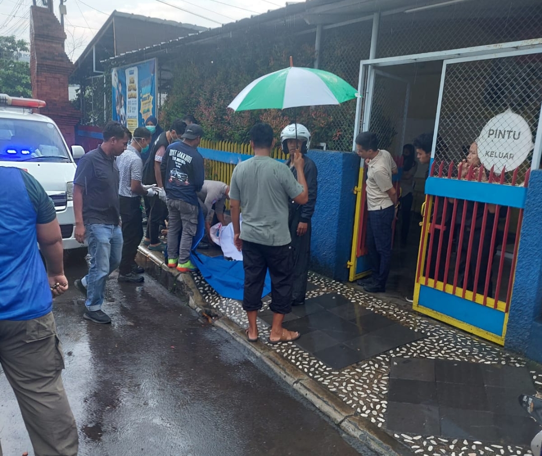 Tragis! Motor Hilang Kendali di Jalan Merdeka Cirebon, Pengendara Tewas di Tempat